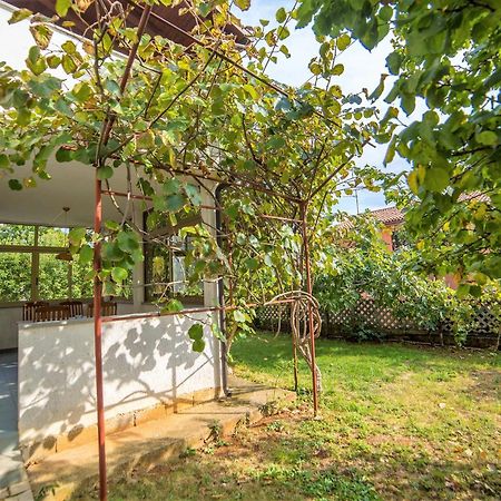 Villa Aleksandar Porec Exterior photo